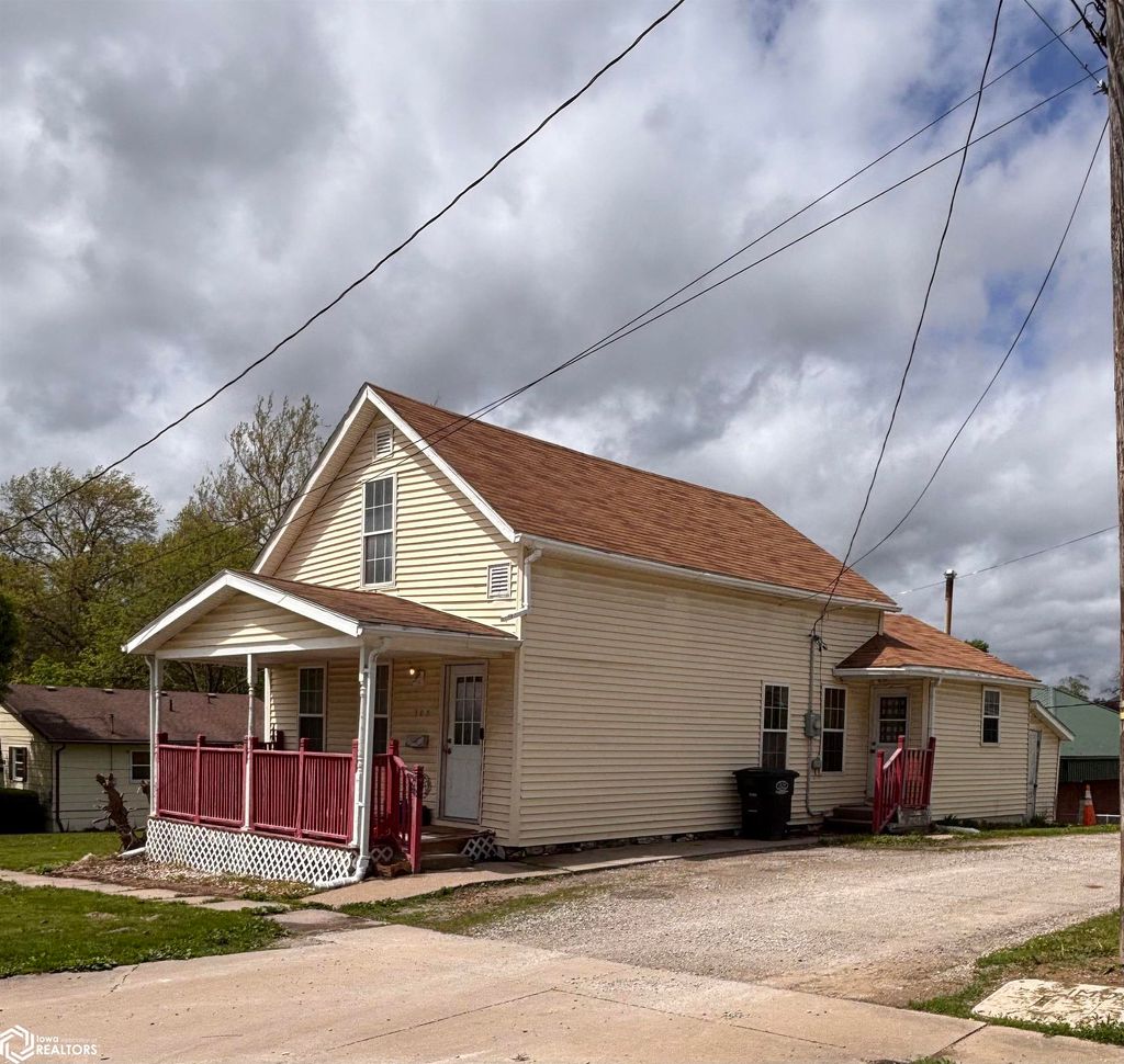 Photo of 305 W Clay Street, Mount Pleasant, IA 52641 (MLS # 6337684)