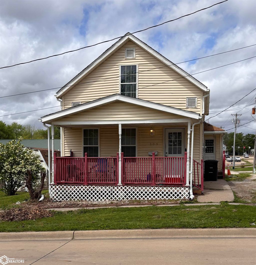 Photo of 305 W Clay Street, Mount Pleasant, IA 52641 (MLS # 6337684)