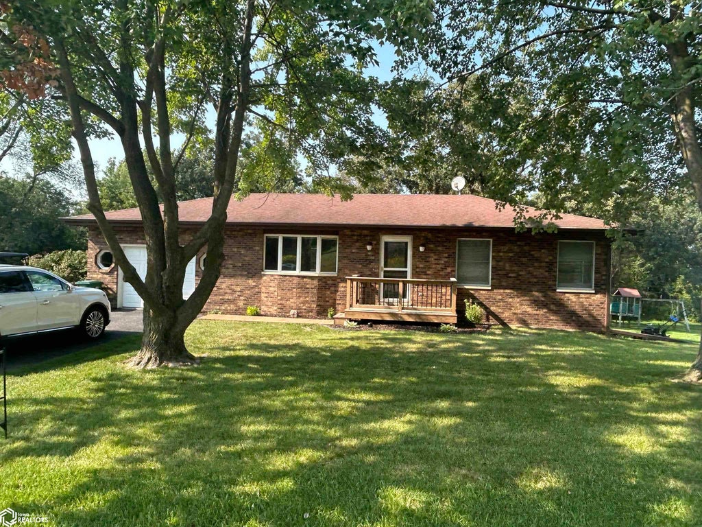 Photo of 108 Teresa Street, Agency, IA 52530 (MLS # 6341586)