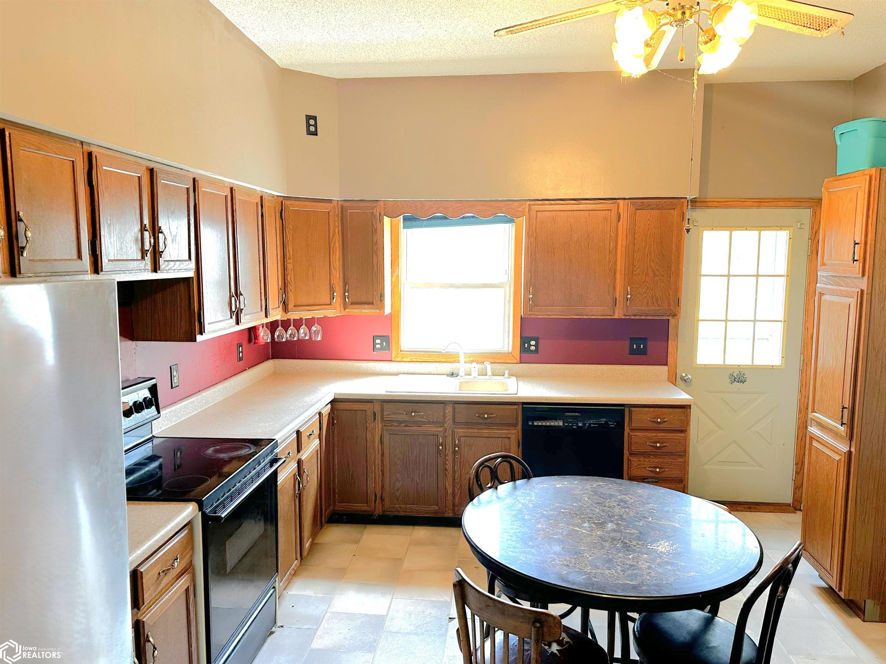 108 N Bloomfield Avenue