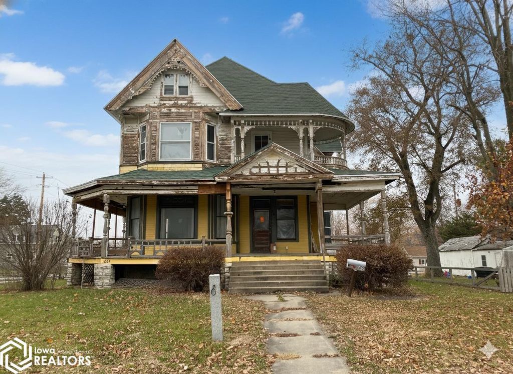 Photo of 301 N Jefferson St. St, Mount Pleasant, IA 52641 (MLS # 6333881)