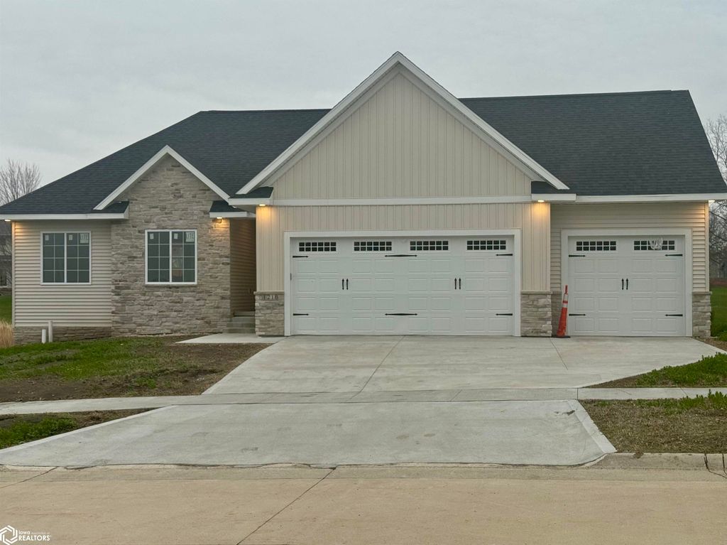 Photo of 1218 N 18th Street, Chariton, IA 50049 (MLS # 6337497)