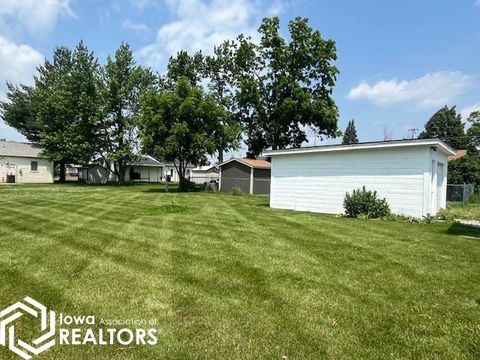 Tiny photo for 613 N Palm Avenue, Mount Pleasant, IA 52641 (MLS # 6334292)