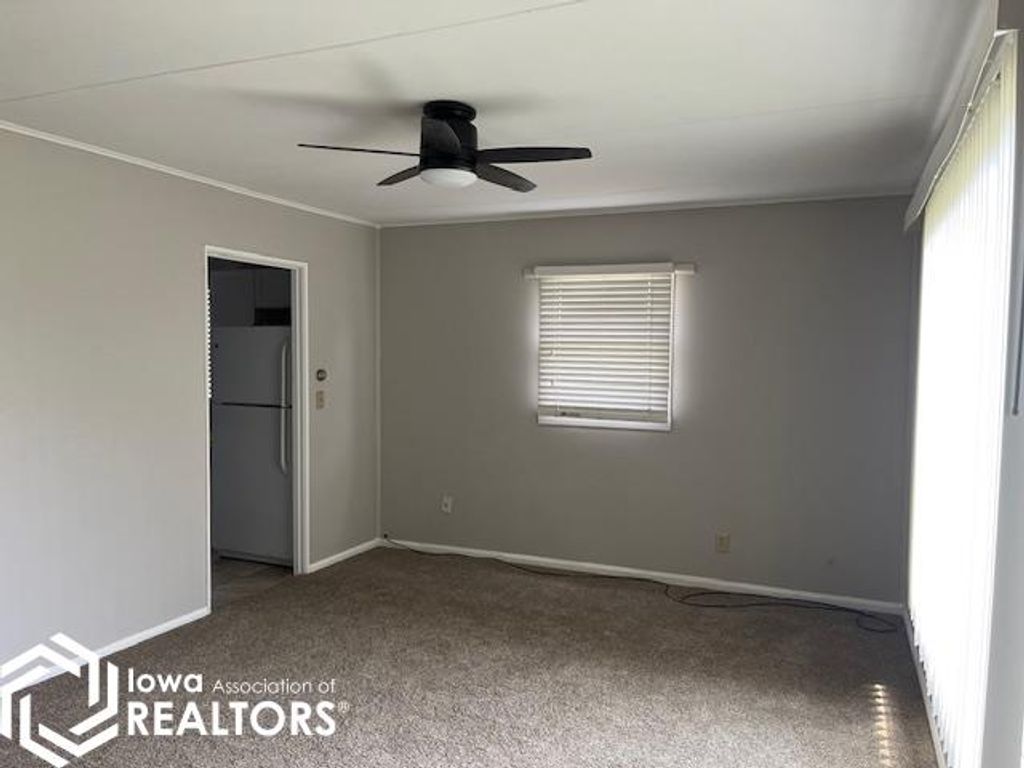 Photo of 613 N Palm Avenue, Mount Pleasant, IA 52641 (MLS # 6334292)