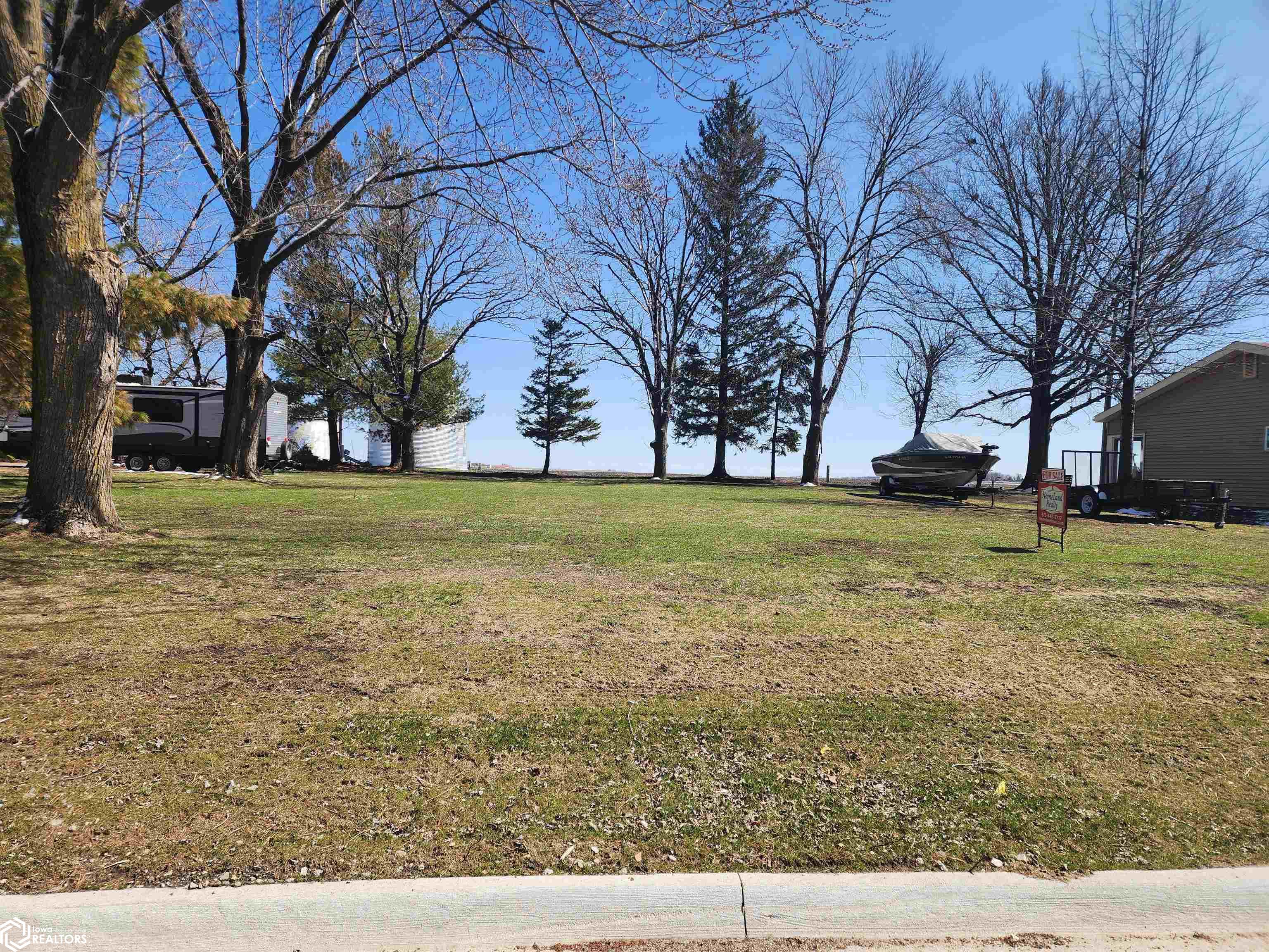 Photo 1 of 3 — 10 Parkview Drive, Eagle Grove, IA 50533