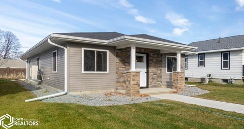 138 25th Street SW Mason City IA 50401