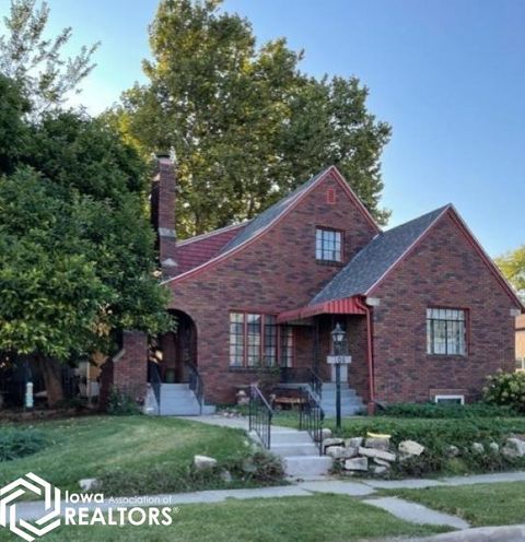 108 N Maple Street Lamoni IA 50140