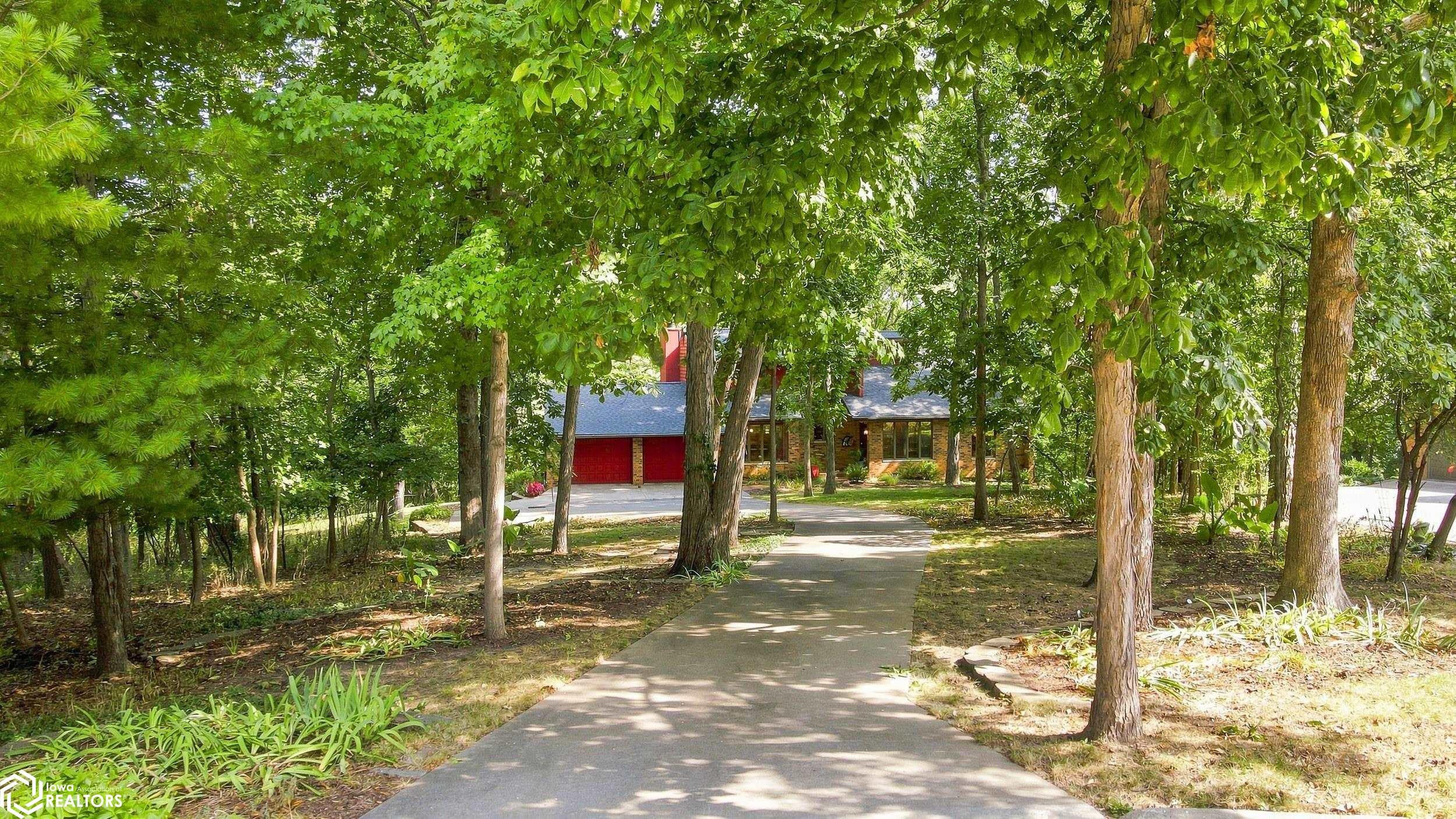 411 Heatherwood Circle