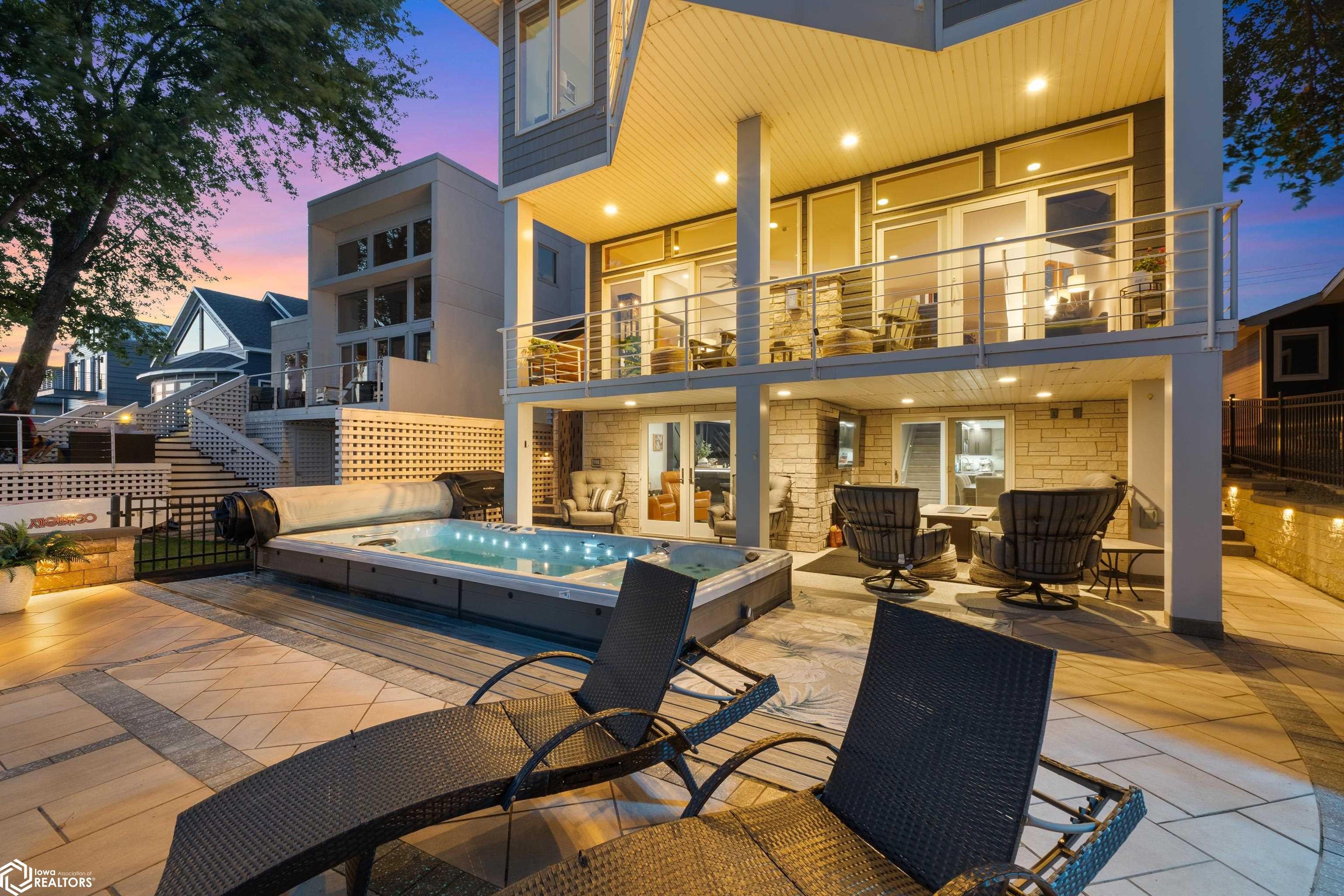 2015 N Shore Drive
