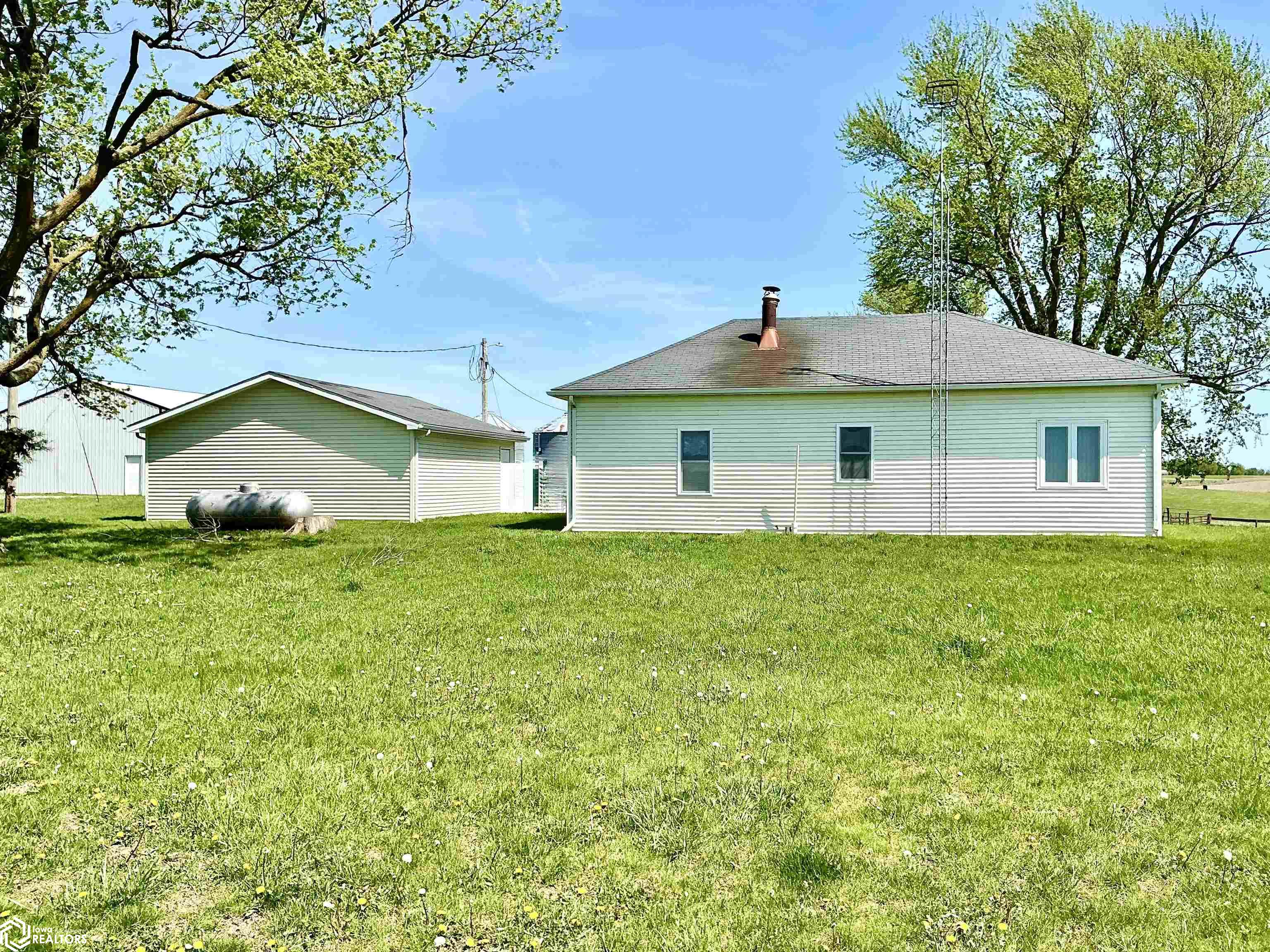 28916 HWY 2