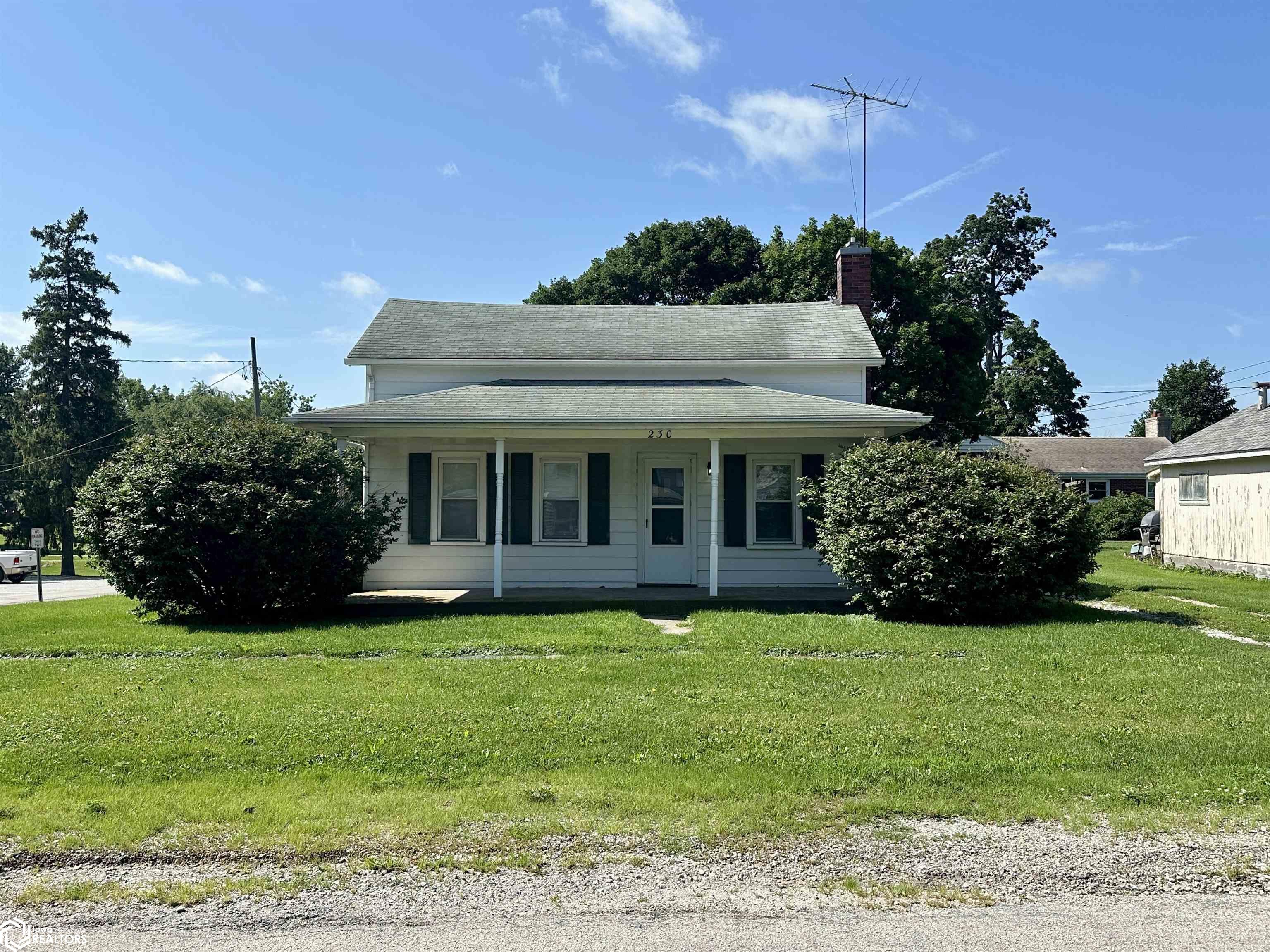 Photo 1 of 20 — 230 E Cedar Street, Kirkwood East, IL 61447