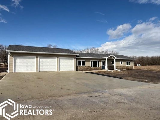 113 E OAK ST, ALGONA, IA 50511 - Image 20ecc8e7b389d604c587ea2c275d3dac/1077164776