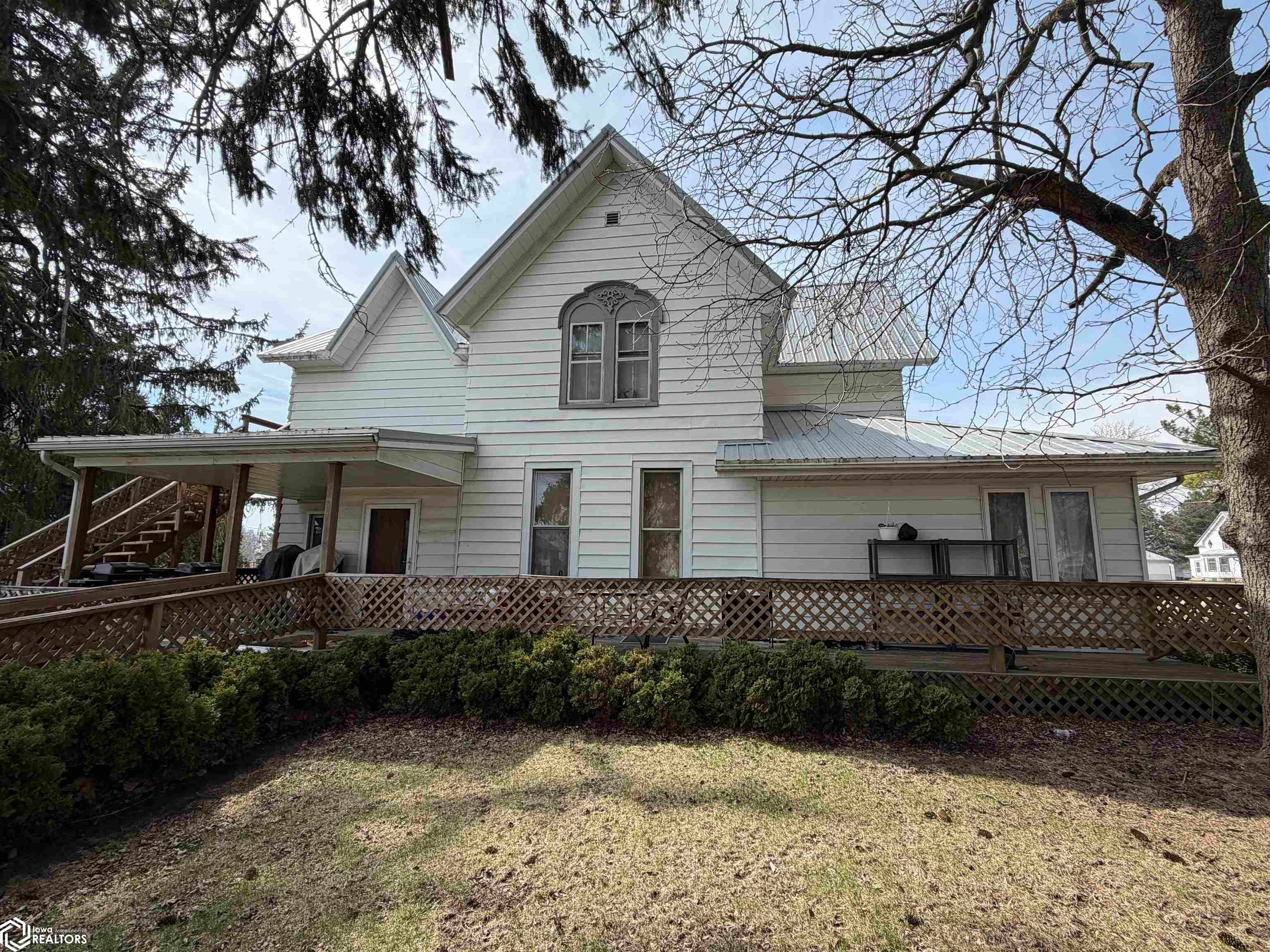 215 Clay Street