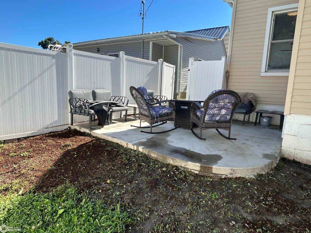 Photo of 103 S 12Th Street, Marshalltown, IA 50158 (MLS # 6339305)