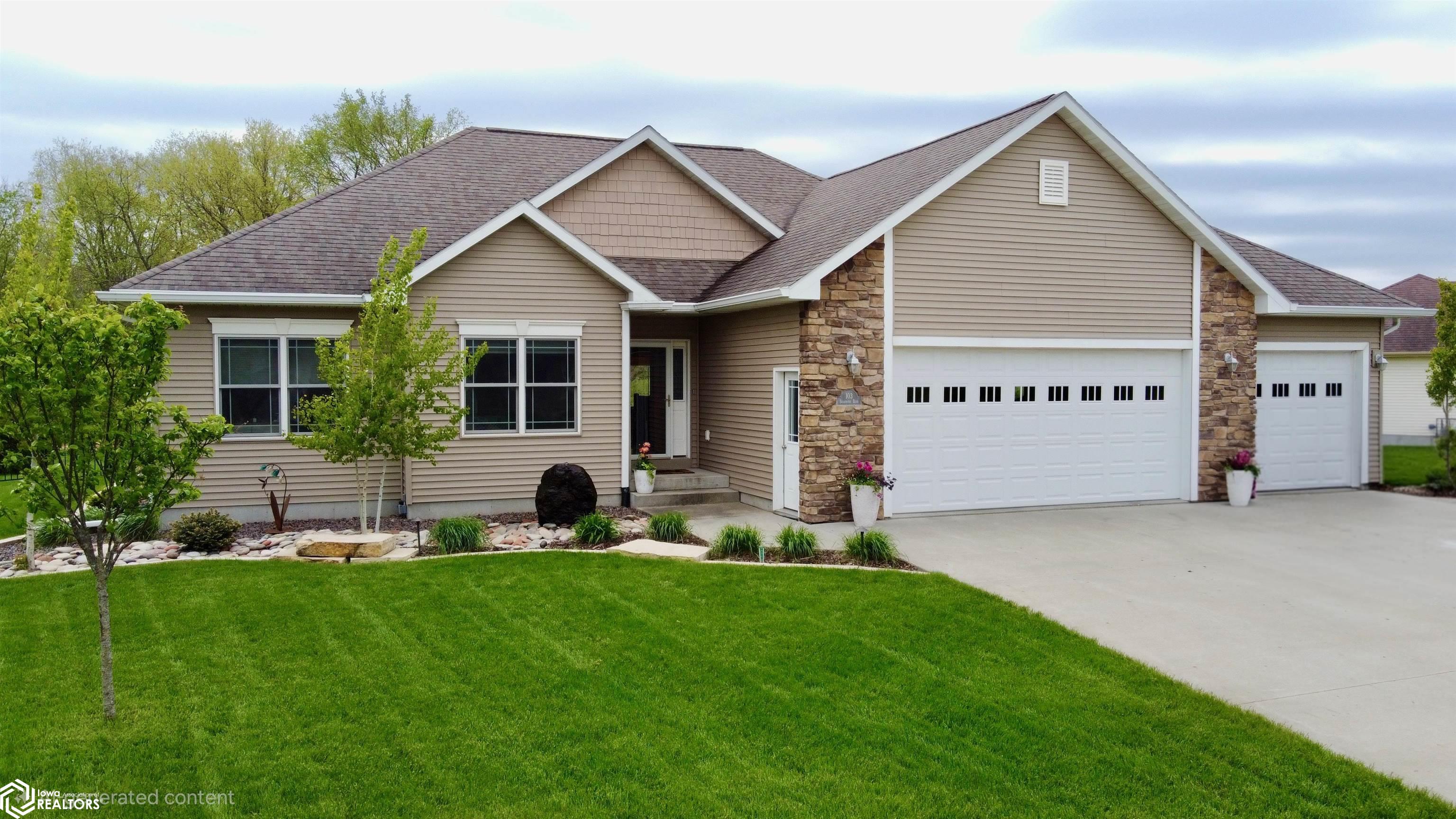 103 Briarwood Bend