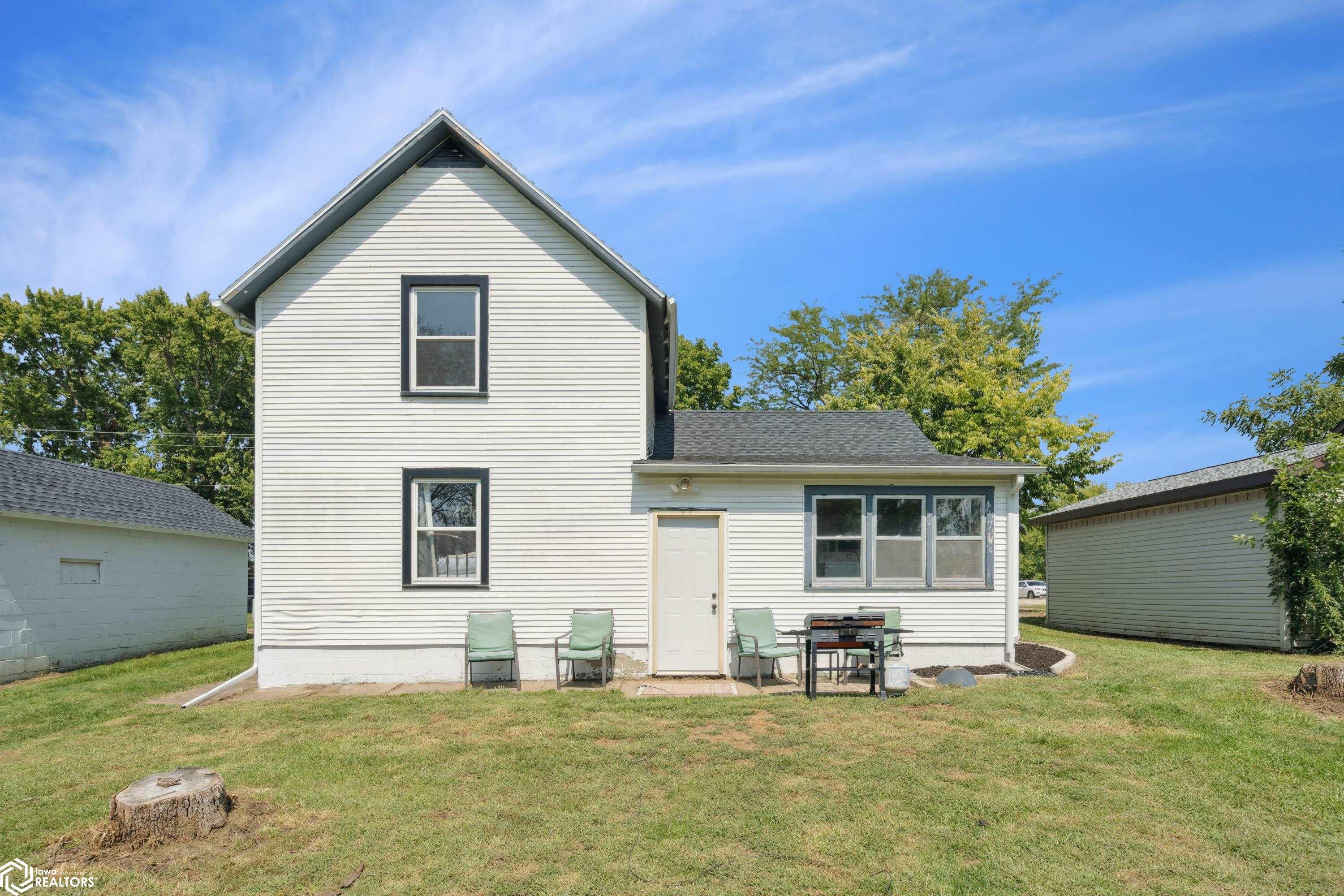 132 Green Street - Photo 2