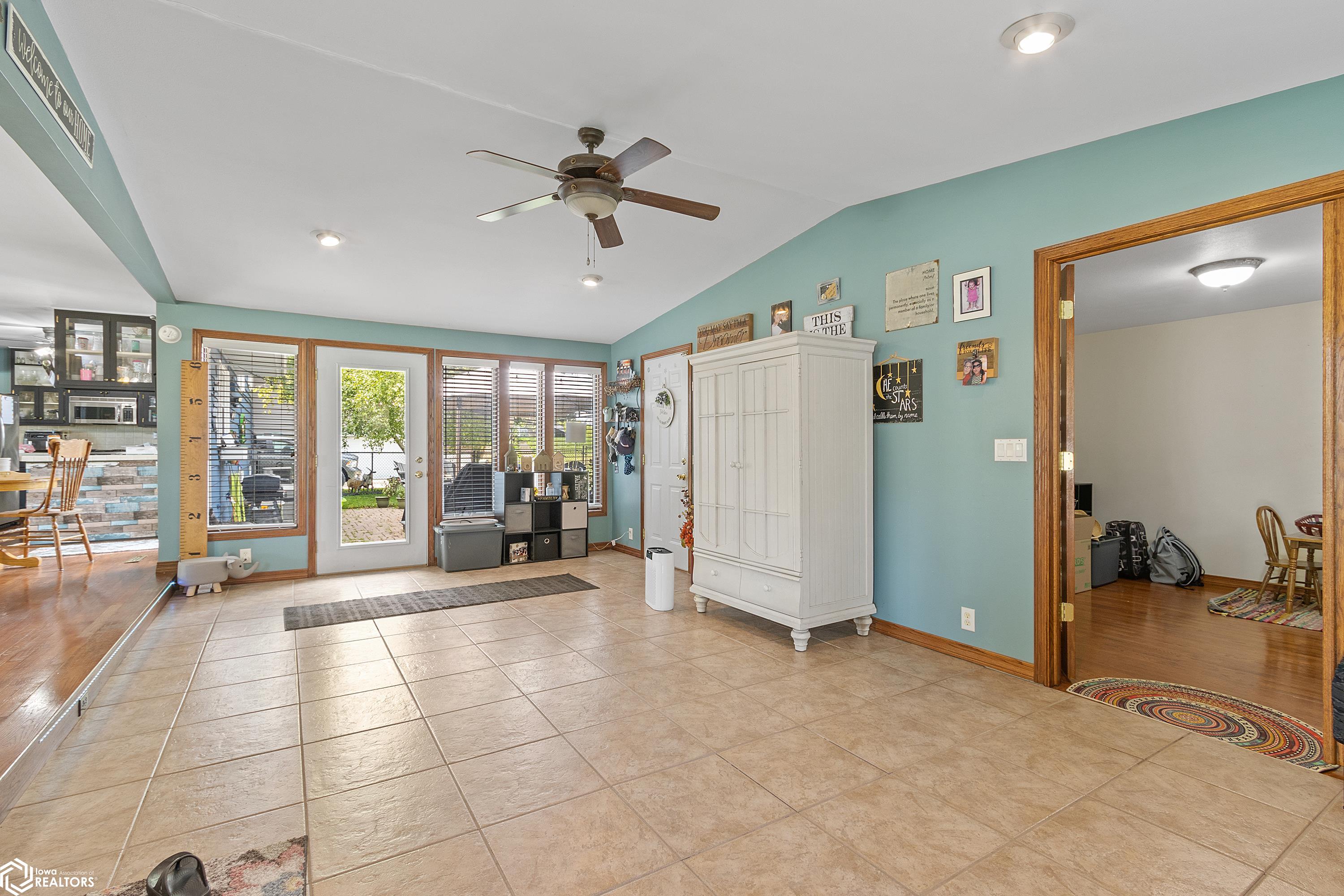 902 N Shore Drive