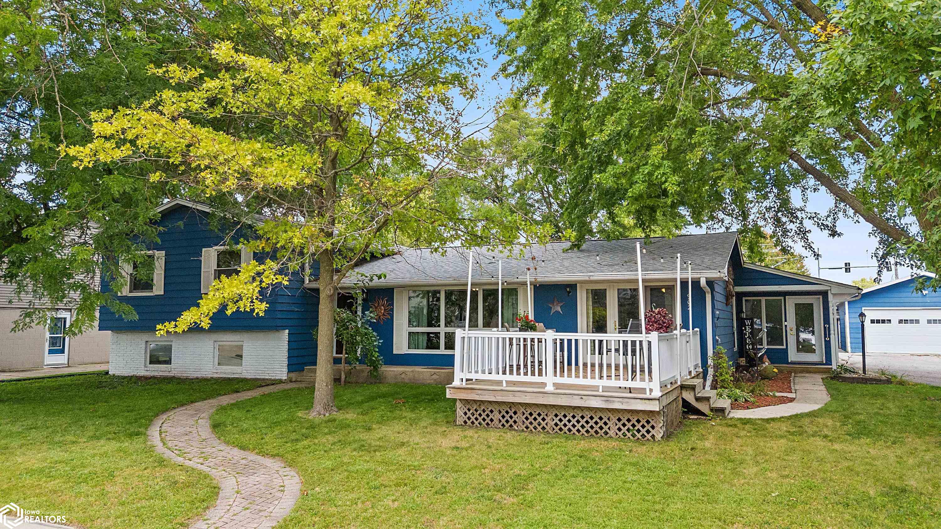 902 N Shore Drive