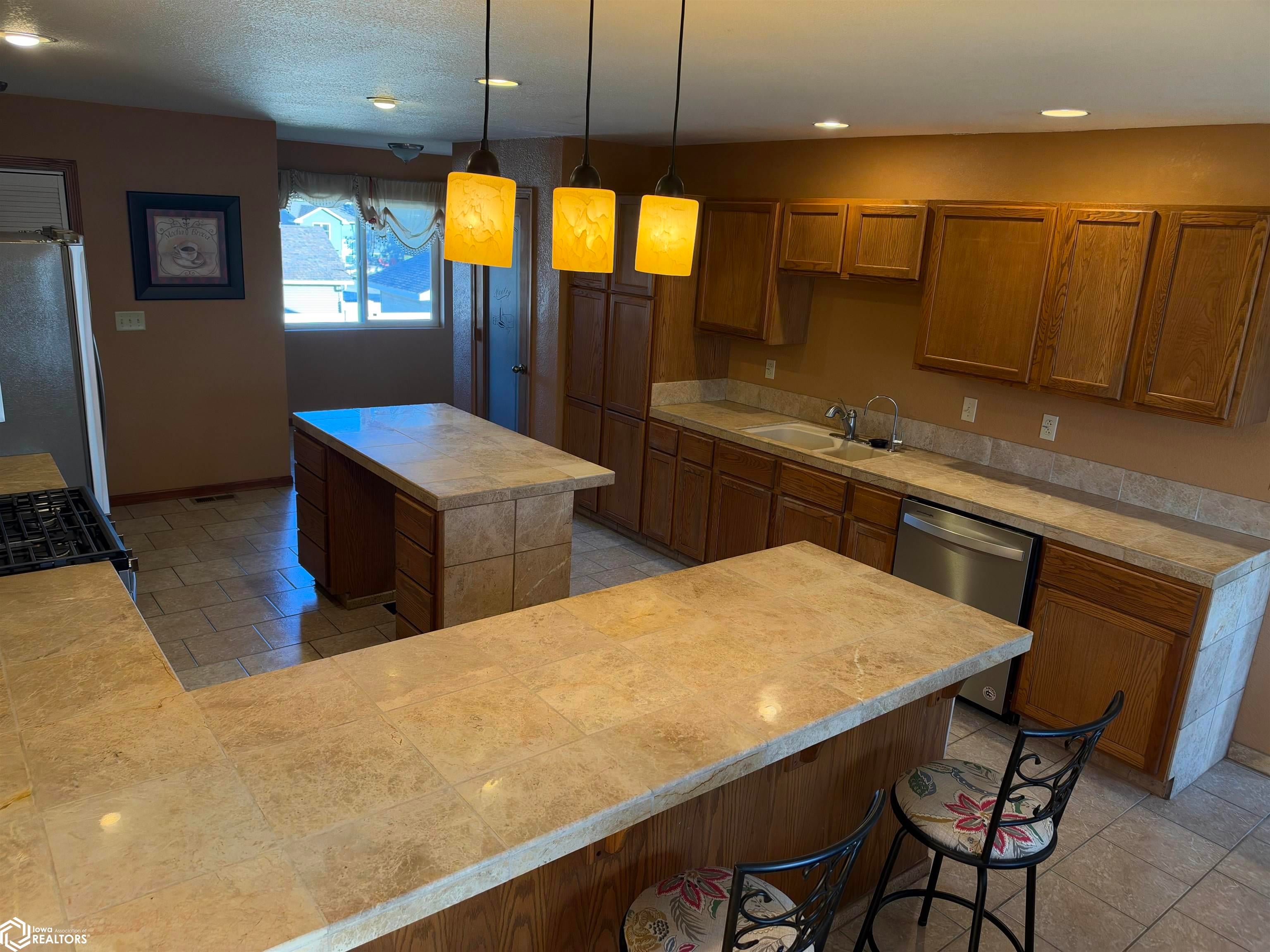 10 Hickory Circle