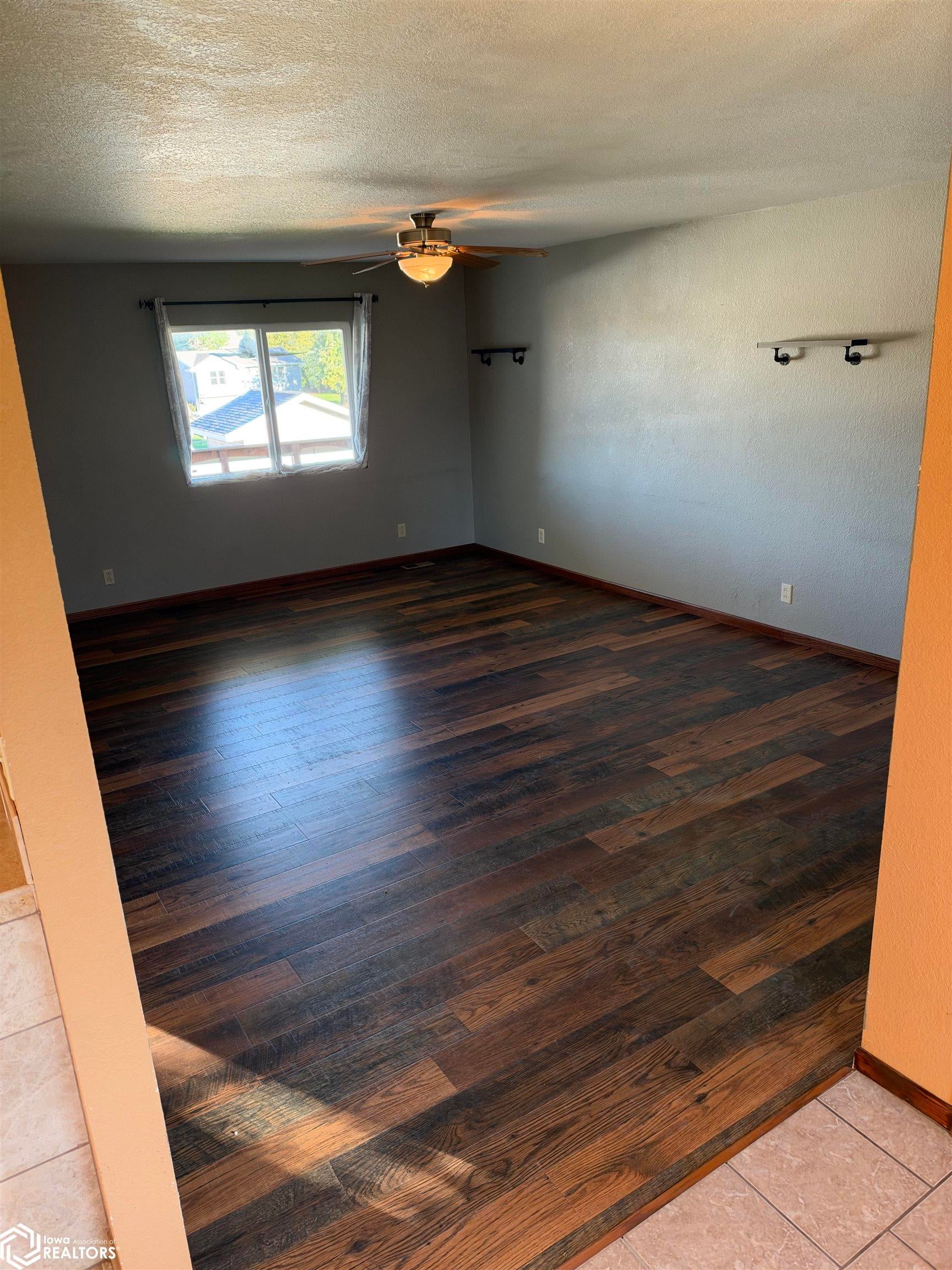 10 Hickory Circle