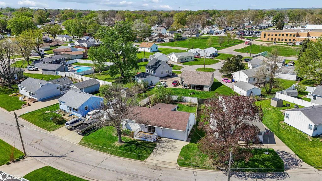 Photo of 13 Friendly Lane, Ottumwa, IA 52501 (MLS # 6337594)