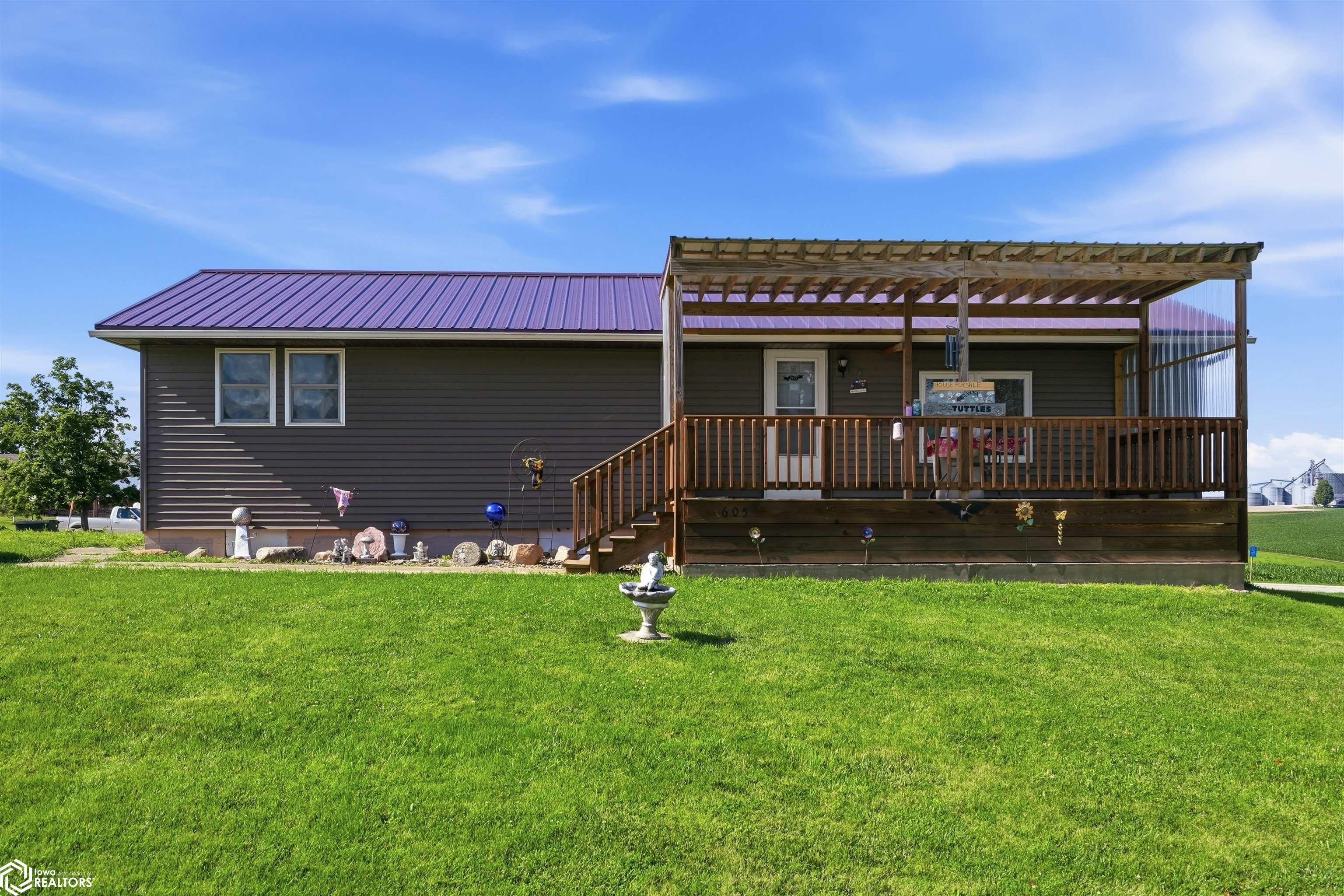 605 6Th Street - Photo 2