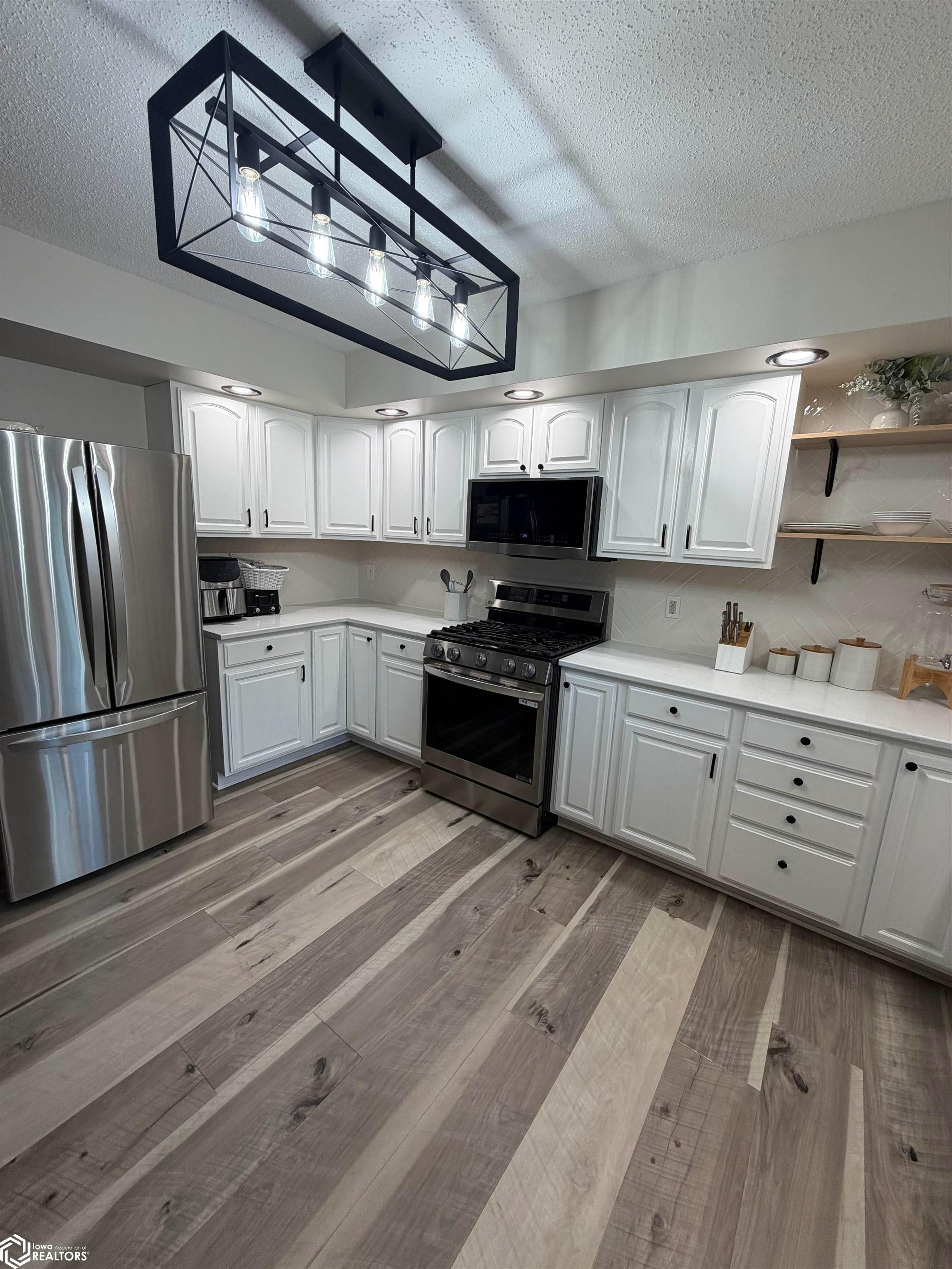 1620 E Elm Street - Photo 3