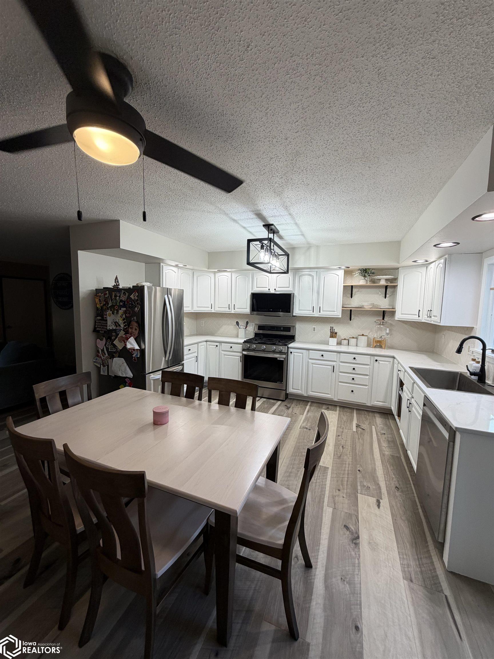 1620 E Elm Street - Photo 4