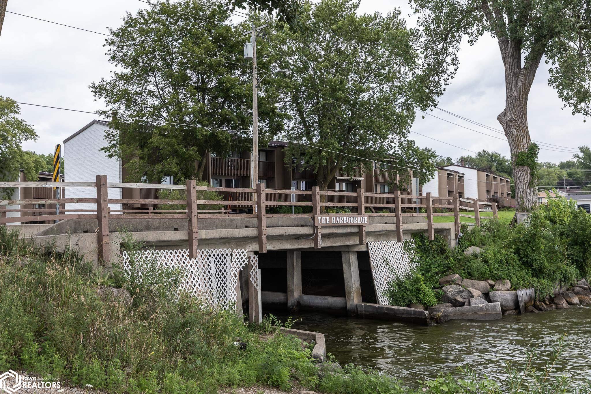 2700 N Shore Drive B14