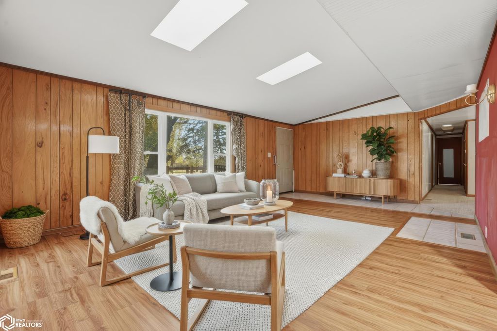 Photo of 209 Shady Lane, West Burlington, IA 52655 (MLS # 6333439)