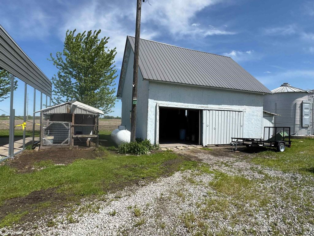 Photo of 18745 Highway J46, Centerville, IA 52544 (MLS # 6337717)