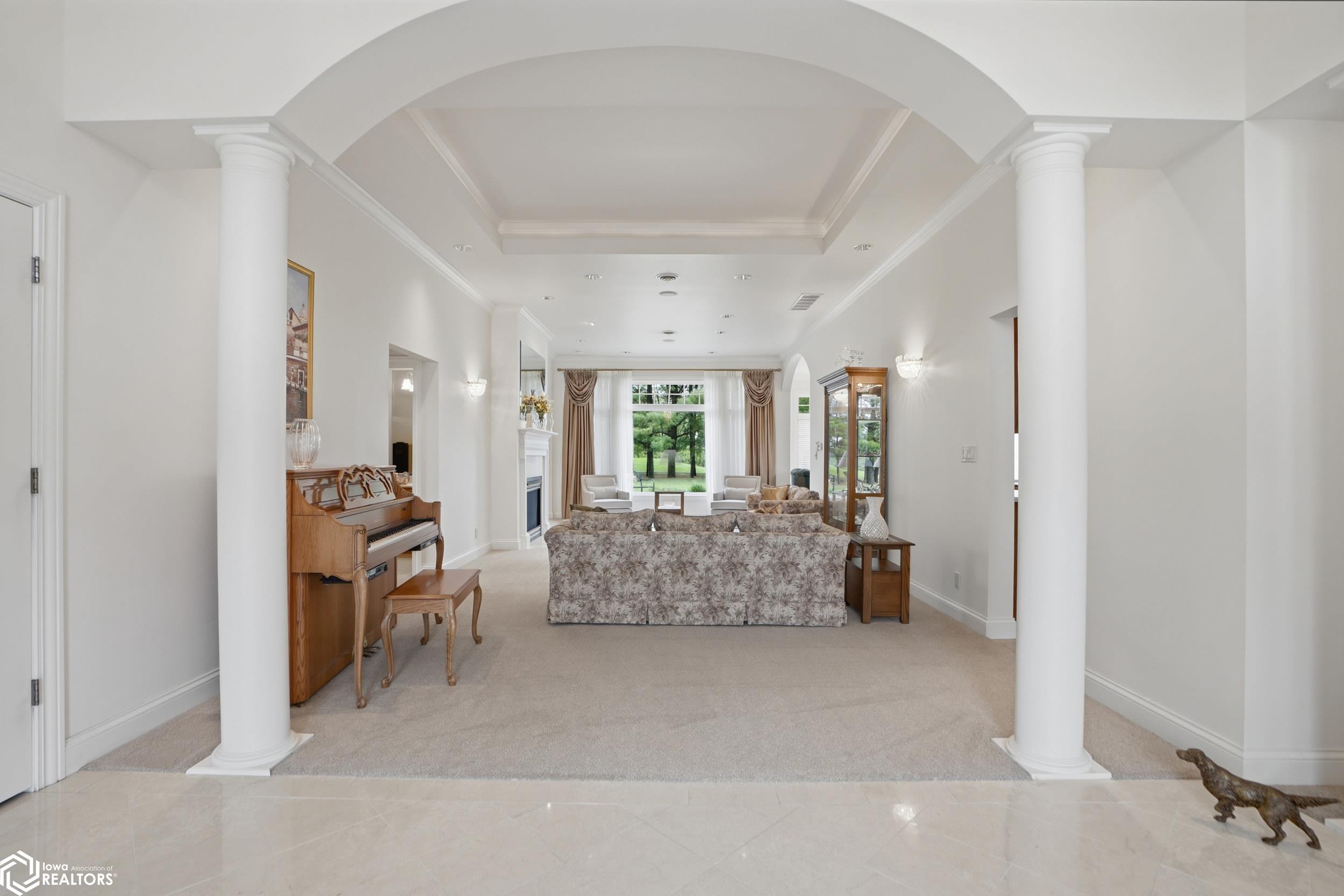 5547 Fairway Drive