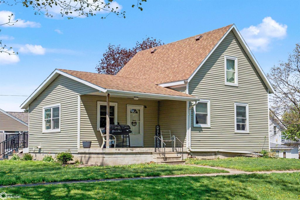 Photo of 106 N 2nd Street, Montezuma, IA 50171 (MLS # 6337550)