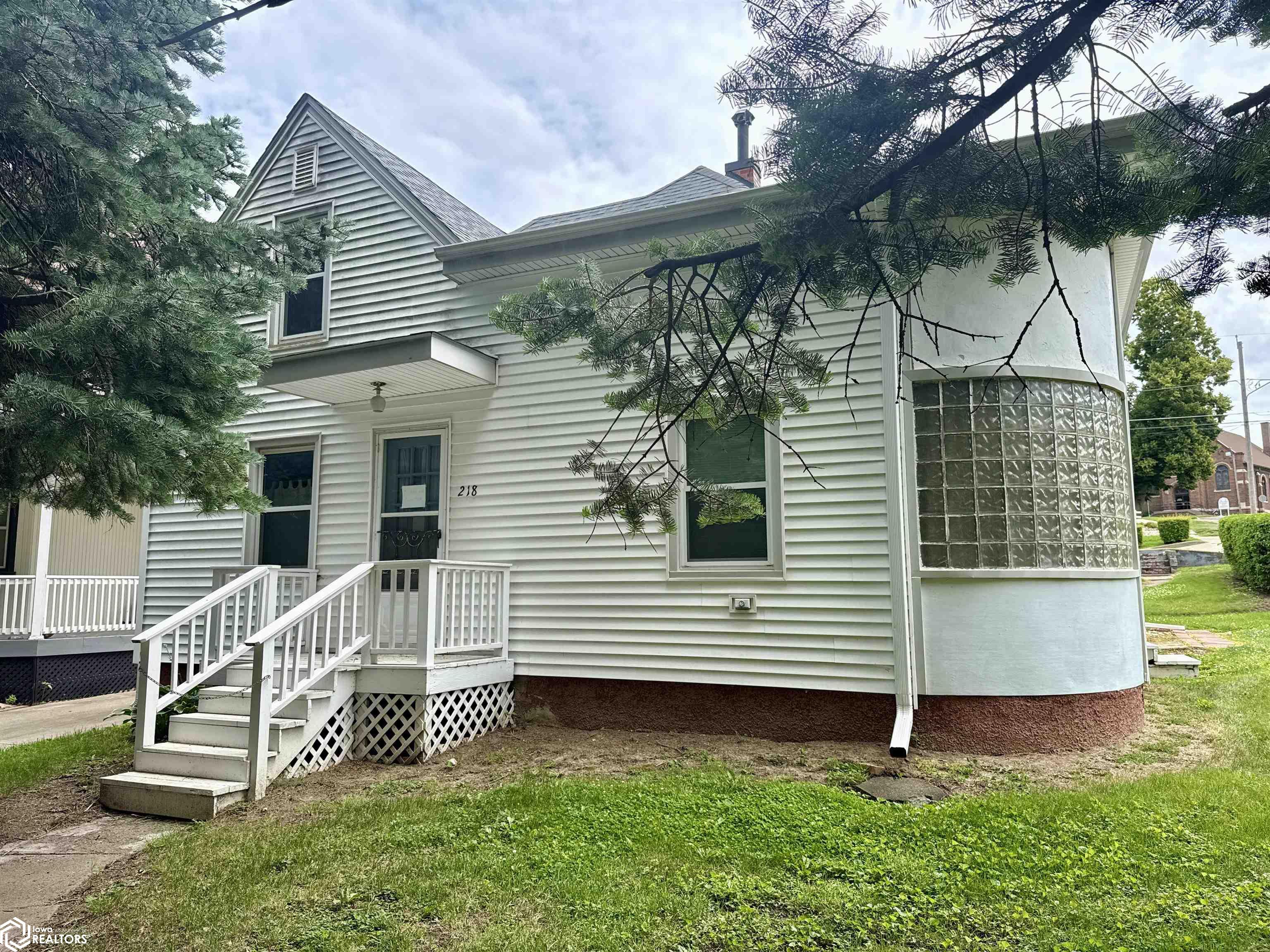 Photo 1 of 58 — 218 Church Street, Audubon, IA 50025