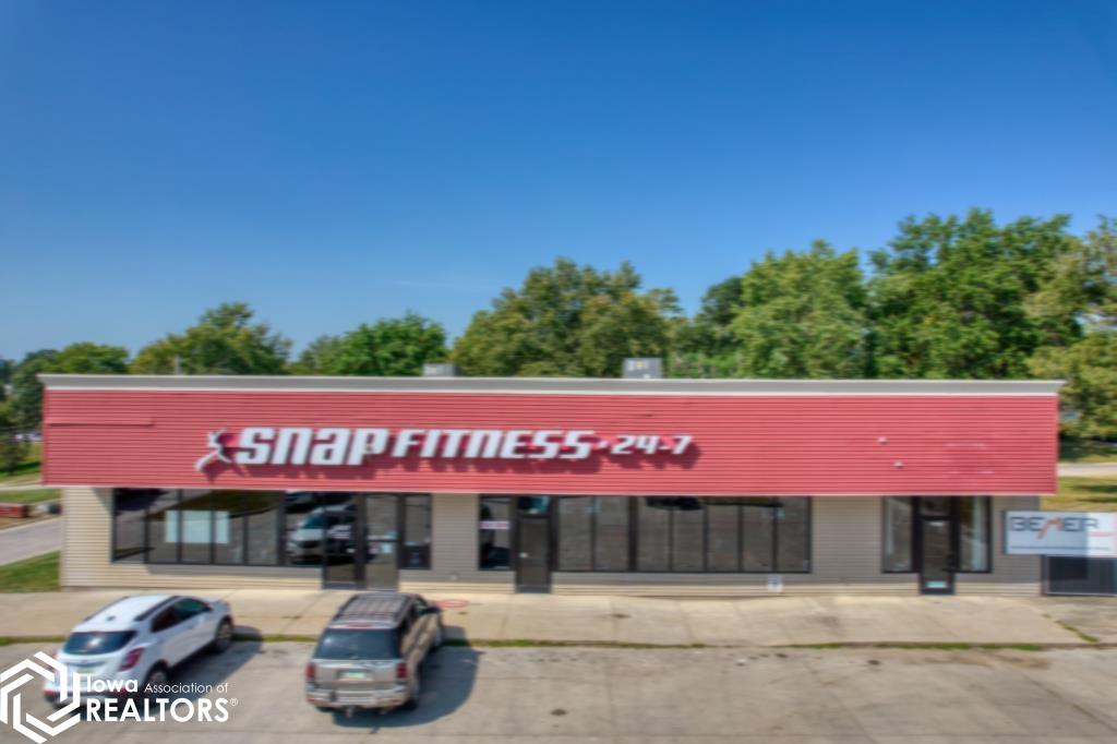 Photo 1 of 38 — 708 N 18Th Street, Centerville, IA 52544