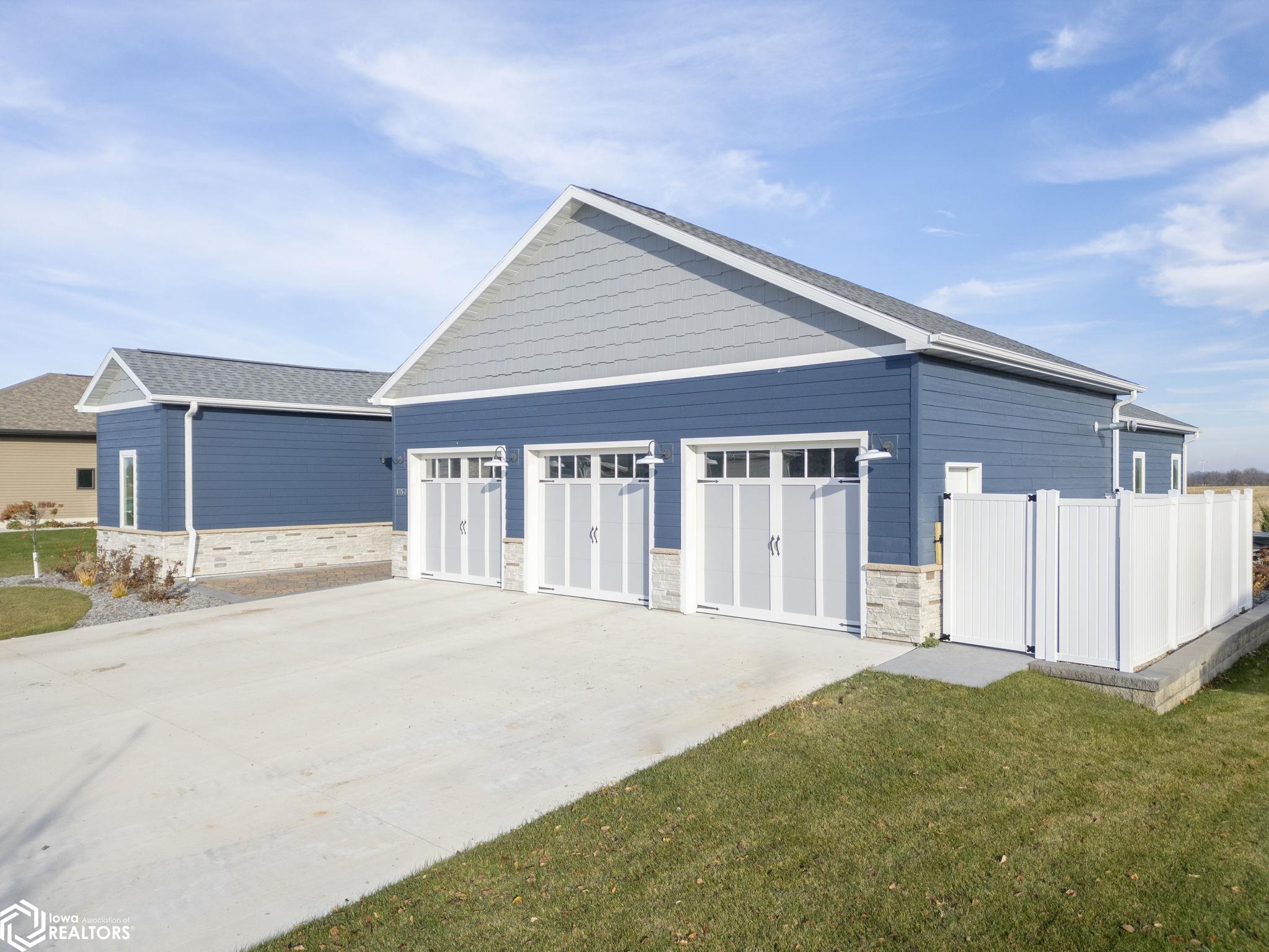 1757 S Illinois Avenue