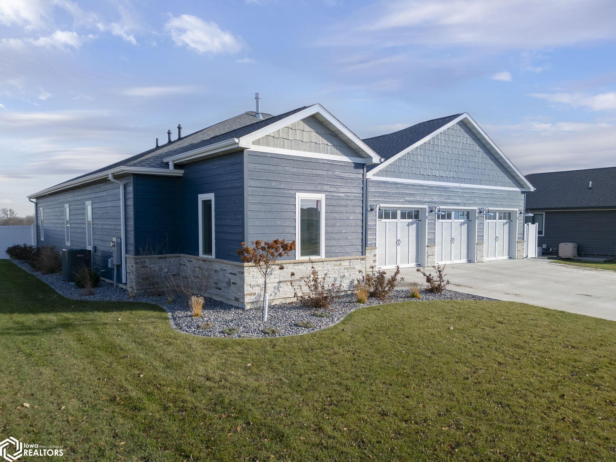 1757 S Illinois Avenue