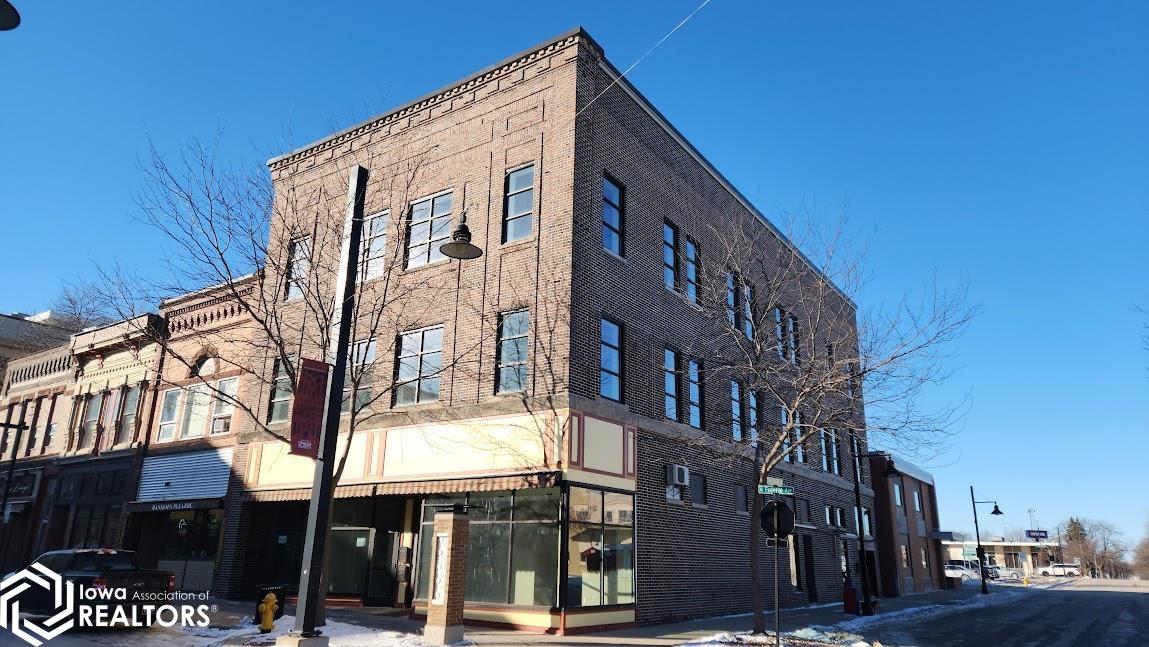 122-124 N Federal Avenue