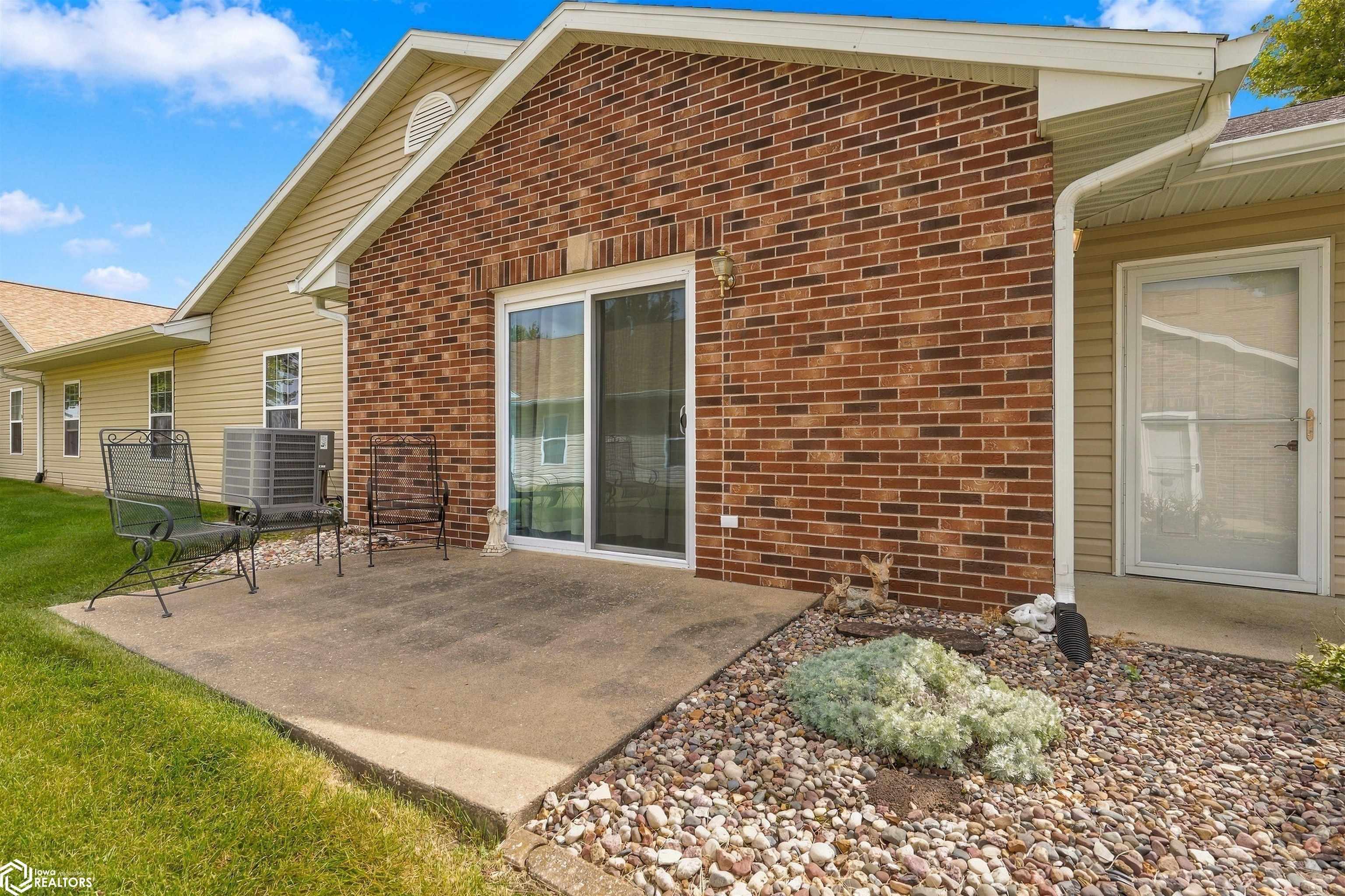 628 Layne Drive 1
