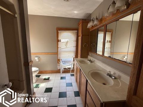 Tiny photo for 610 E Henry Street, Mount Pleasant, IA 52641 (MLS # 6336841)