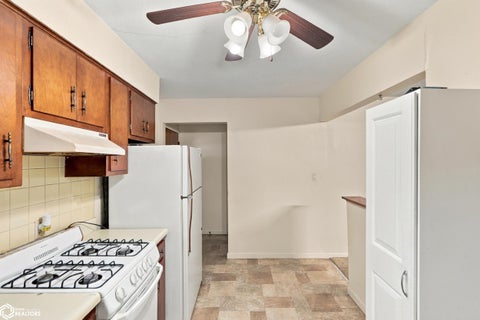 Tiny photo for 507 S Jackson Street, Mount Pleasant, IA 52641 (MLS # 6342963)