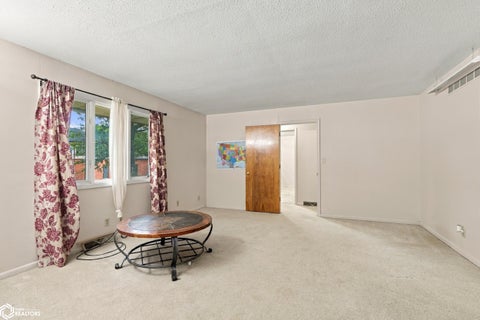Tiny photo for 507 S Jackson Street, Mount Pleasant, IA 52641 (MLS # 6342963)