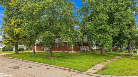 Tiny photo for 507 S Jackson Street, Mount Pleasant, IA 52641 (MLS # 6342963)