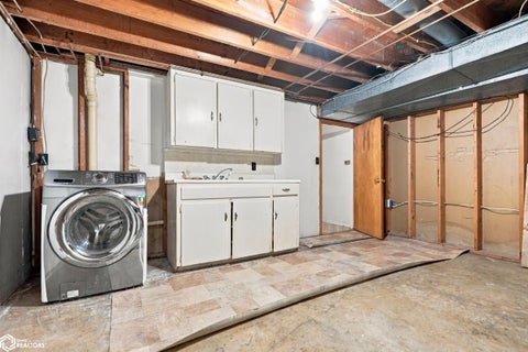 Tiny photo for 507 S Jackson Street, Mount Pleasant, IA 52641 (MLS # 6342963)