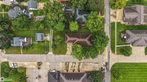 Tiny photo for 507 S Jackson Street, Mount Pleasant, IA 52641 (MLS # 6342963)