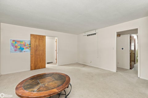Tiny photo for 507 S Jackson Street, Mount Pleasant, IA 52641 (MLS # 6342963)