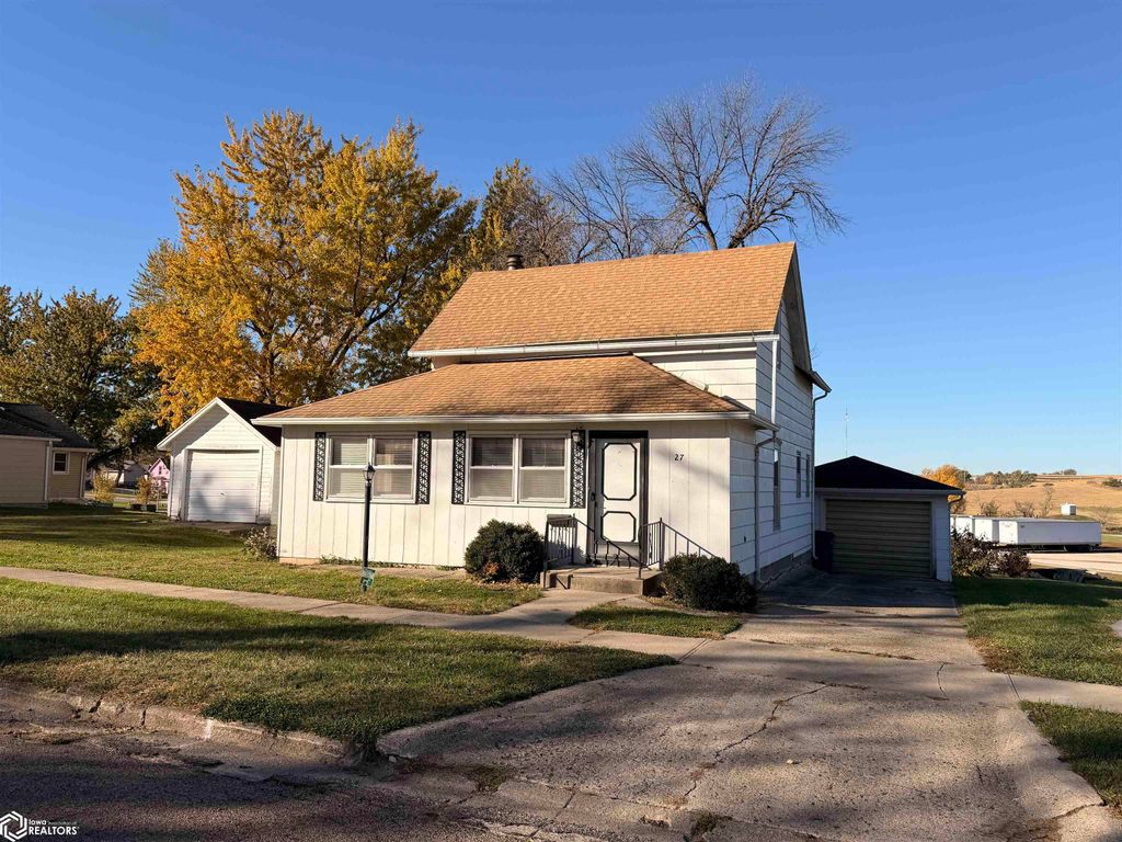 Photo of 27 Ann St, Manning, IA 51455 (MLS # 6333384)