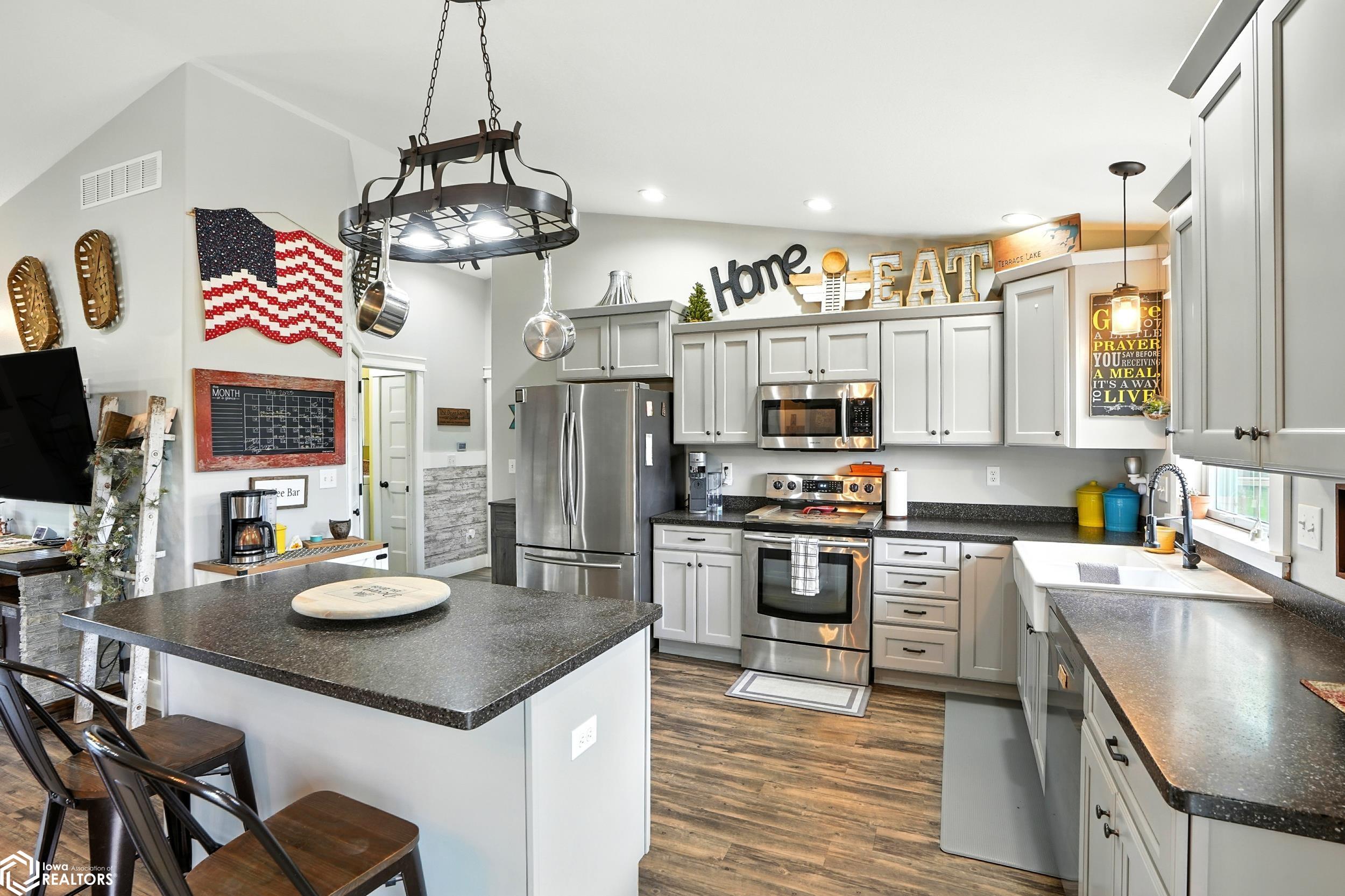 3327 Terrace Lake RD