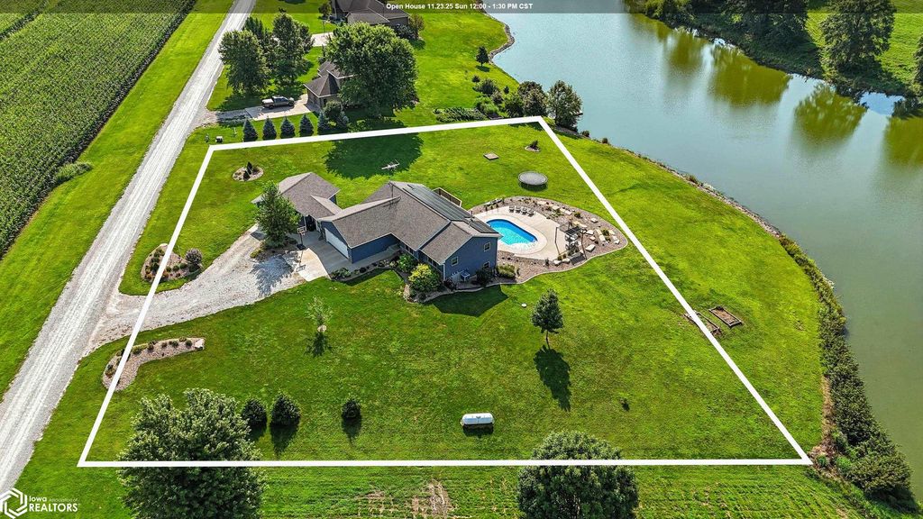 Photo of 3327 Terrace Lake RD, Crawfordsville, IA 52621 (MLS # 6333072)