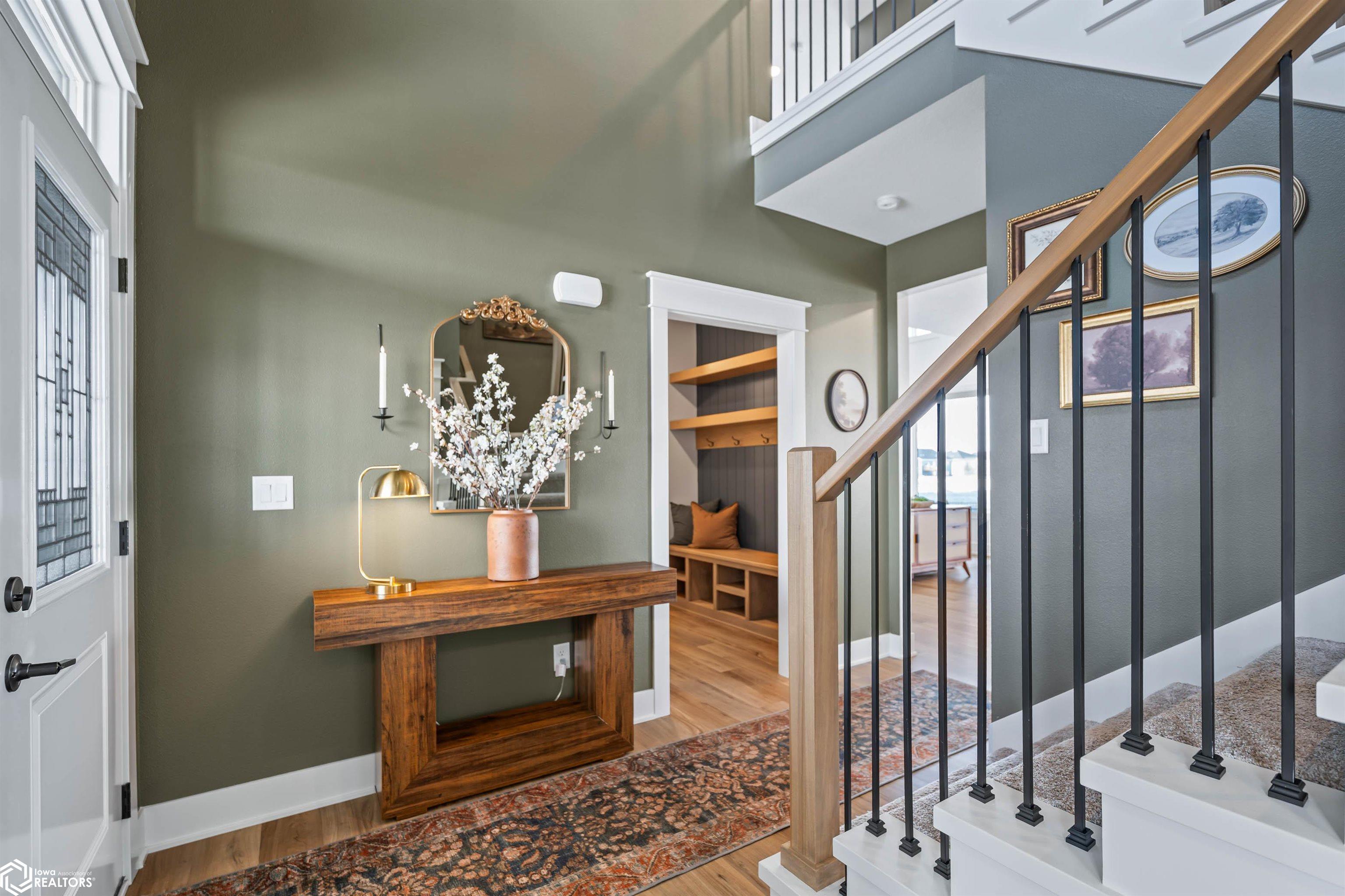 1325 NW Yorktown Drive